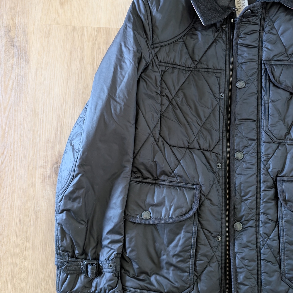 Burberry Black Puffer Jacket Quilted Insulation - Picture 3 of 6